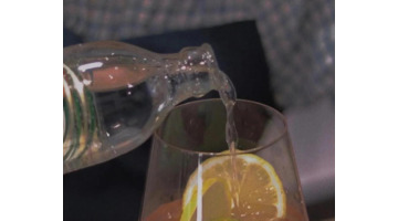 跟闺蜜出去玩的说说逗比式