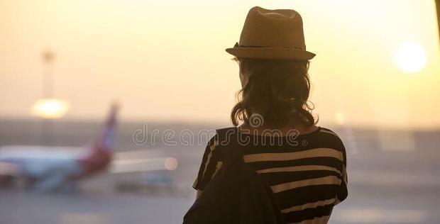 远离家乡出门奋斗的励志句子【在外奋斗的人心情短语】