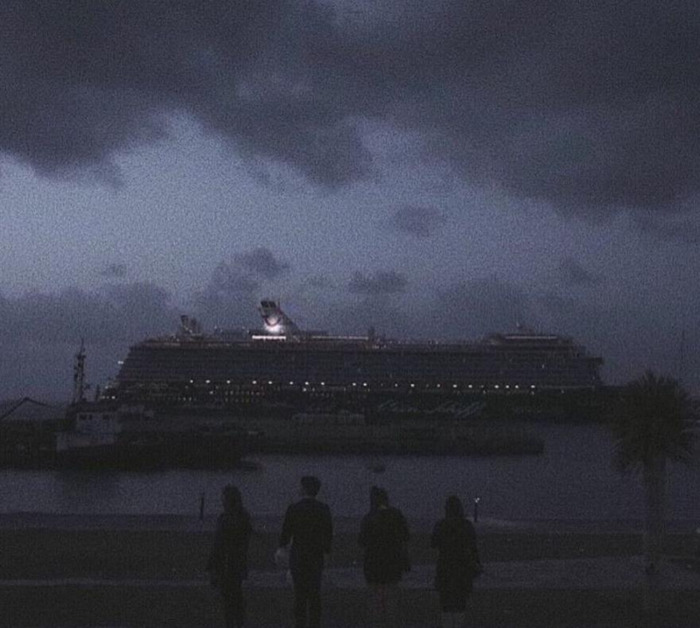 雨夜失眠的句子微信朋友圈