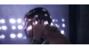 在夜深人静的时候想起了他