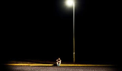 在夜深人静的时候想起了他