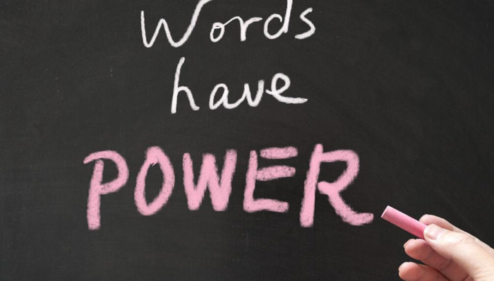 怎样即兴演讲【如何提高即兴演讲能力】