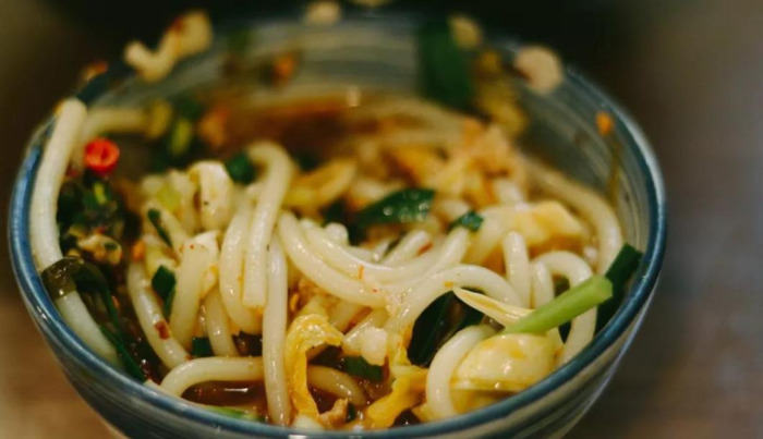 老仓醋米线做法配方【云南老仓醋米线】