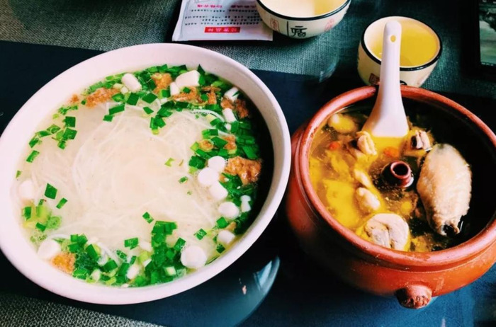 老仓醋米线做法配方【云南老仓醋米线】