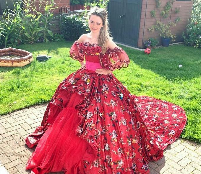 衣服设计图案【芭比娃娃衣服设计图】