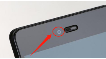 手机屏幕老是一闪一闪的什么情况【手机屏幕闪屏是什么原因】