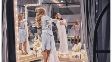 做导购员销售技巧说怎么样的话语【服装导购员销售技巧和话术总结】