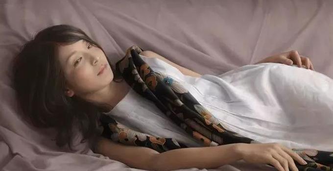 油画人物作品高清图片【人物油画作品图片】