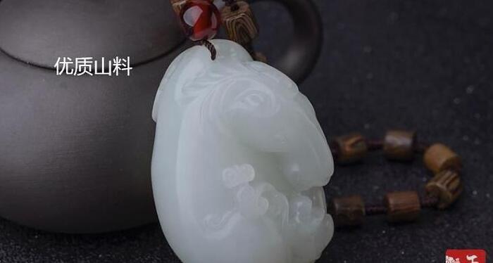 和田玉籽料和山料区别【和田玉籽料和山料怎么区分】