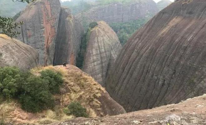 关于爬山的感想【爬山感悟心语】