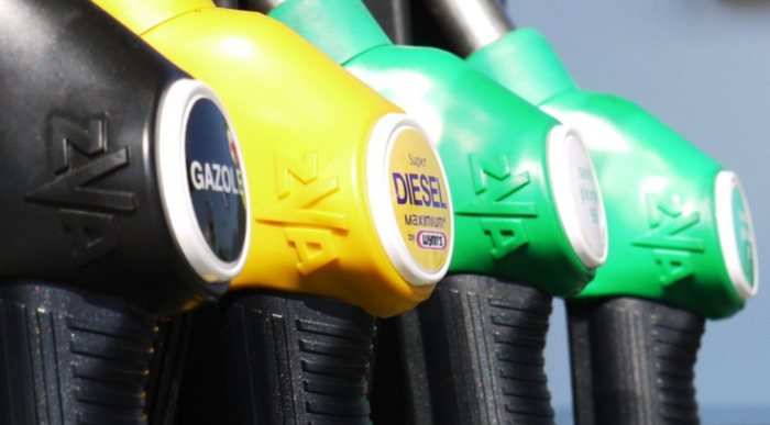 美国汽油多少钱一升人民币【美国汽油价多少钱一升2022】