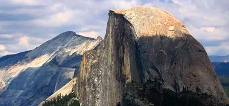 北面的logo在前面还是后面【北面的logo在左边还是右边】