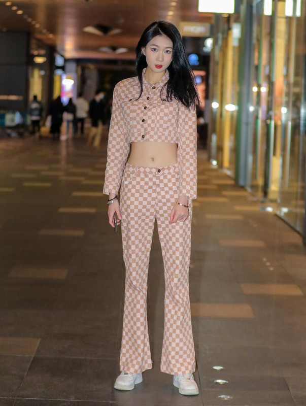 薄外套女春秋 百搭【薄外套里面穿毛衣吗】