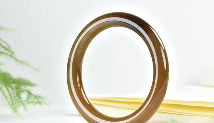 怎么判断玉镯的真假【玉石镯子怎么鉴别】