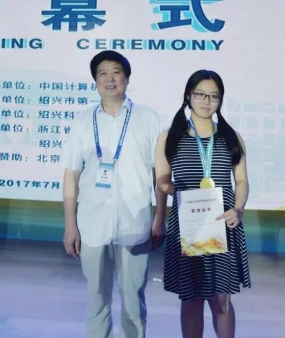 西瓜创客编程一年学费多少【西瓜创客少儿编程官网】