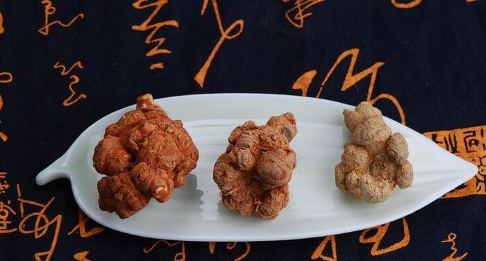 三七粉的功效和价格【三七粉的功效与作用及食用方法三七的价格】