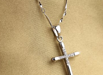 说是925纯银为什么是金色的?会掉色吗【真的925银会掉色吗】