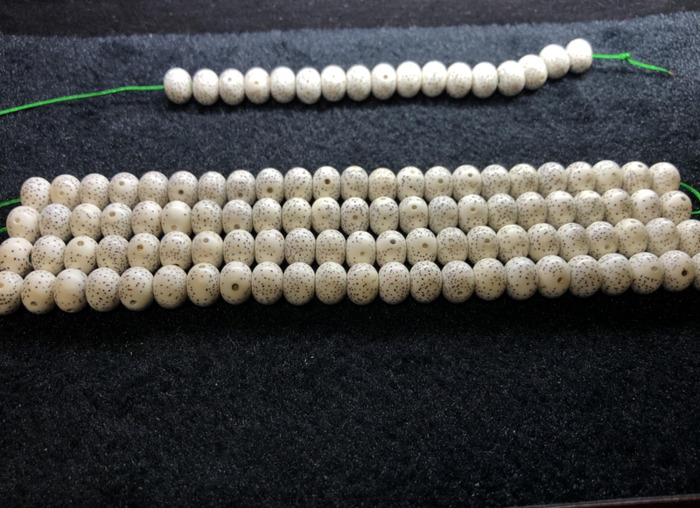 星月菩提看好与坏【如何分辨星月菩提好坏】