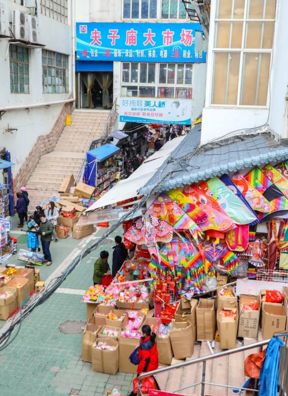 南京最大的服装批发市场在哪【南京女装批发市场服装在哪里】