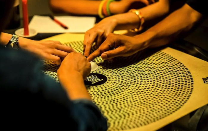 请笔仙没送走的后果【笔仙请来送不走她会干什么】