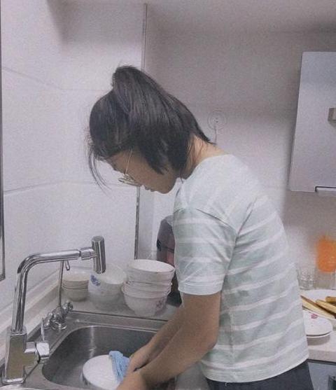 干过月嫂的说一下【有做月嫂的吗?做过的说说赚钱吗?】