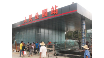 成都晚上住在宽窄巷好还是春熙路好【春熙路与宽窄巷子哪里更繁华】