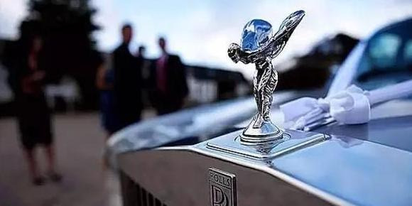 劳斯莱斯车牌标志【车标r是什么品牌的车劳斯莱斯图标】