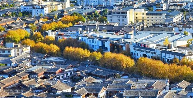 泸沽湖和香格里拉哪个更值得去夏天【泸沽湖和香格里拉哪个更值得去10月】