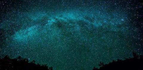 男人梦见打牌赢了钱好不好【梦见打牌赢了钱好不好,但多少没算,也没收到现金】