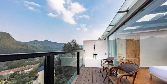 去张家界玩住哪里比较方便【张家界游玩住哪里合适】