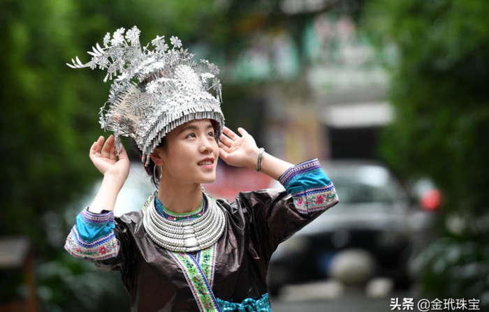 银子发黄是不是真的【银子偏黄是真的吗】