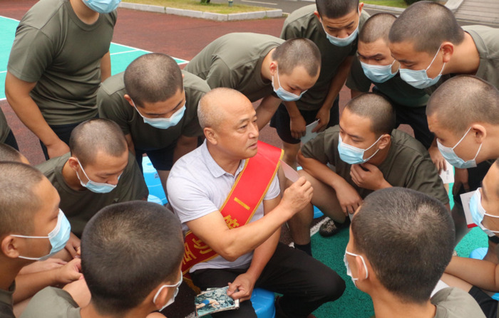 老兵故事汇【老兵给新兵讲故事】