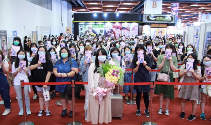 怎么成为网红的男朋友【怎么成为网红的男朋友在线阅读】