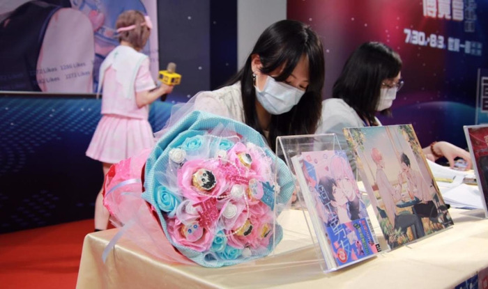 怎么成为网红的男朋友【怎么成为网红的男朋友在线阅读】