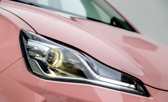 neta汽车粉色车【哪吒neta汽车】