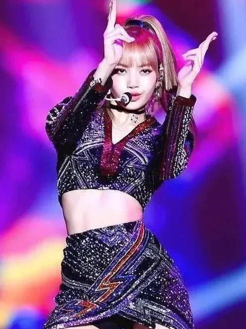 黑茶色染完掉色吗【染了黑茶色不好看】