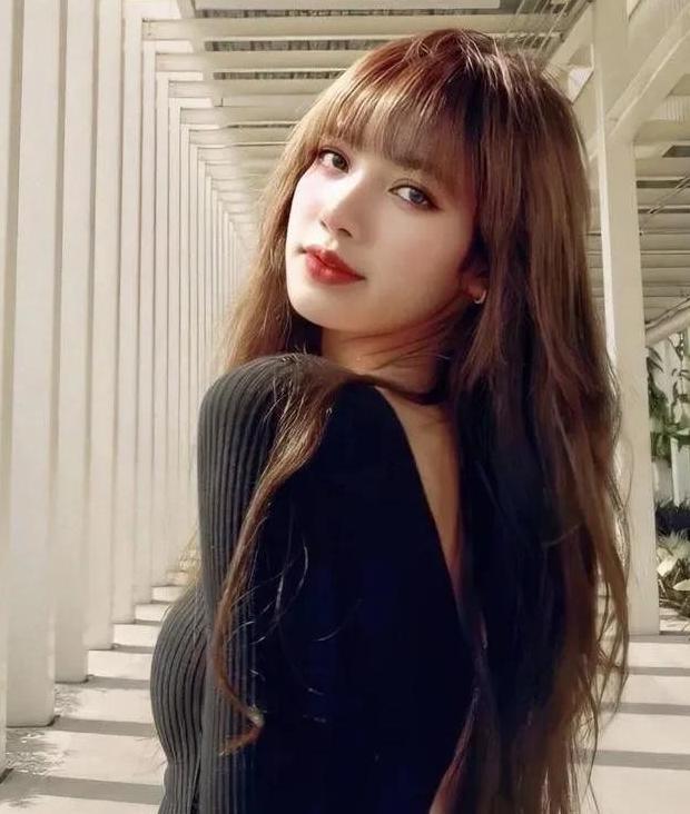 黑茶色染完掉色吗【染了黑茶色不好看】