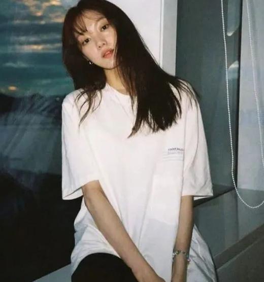 黑茶色染完掉色吗【染了黑茶色不好看】