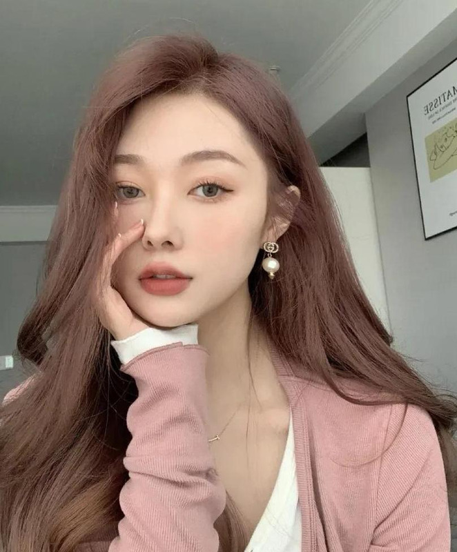 黑茶色染完掉色吗【染了黑茶色不好看】