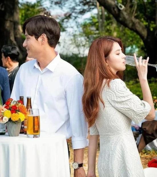 黑茶色染完掉色吗【染了黑茶色不好看】