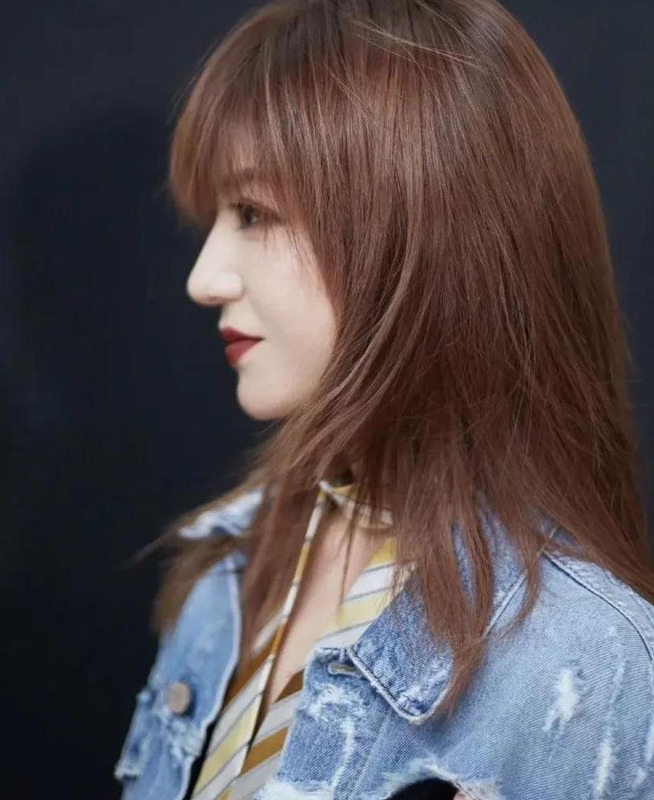 黑茶色染完掉色吗【染了黑茶色不好看】