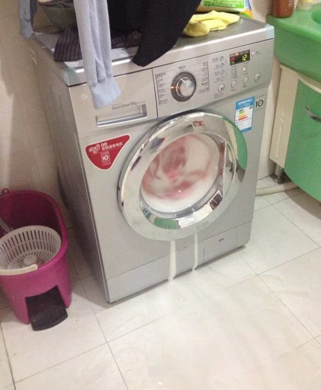 海尔滚筒洗衣机排水管怎么放是正确的图片【海尔滚筒洗衣机排水管怎么放置】