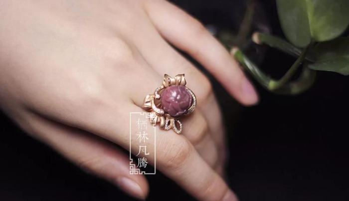 糖果盐源玛瑙的作用与功效【粉色盐源玛瑙的作用与功效】