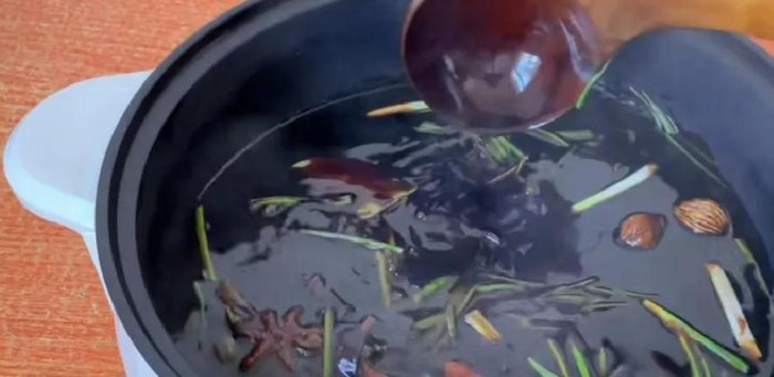 晒腊肉需要烫一下开水吗【晒腊肉怎么做好吃】