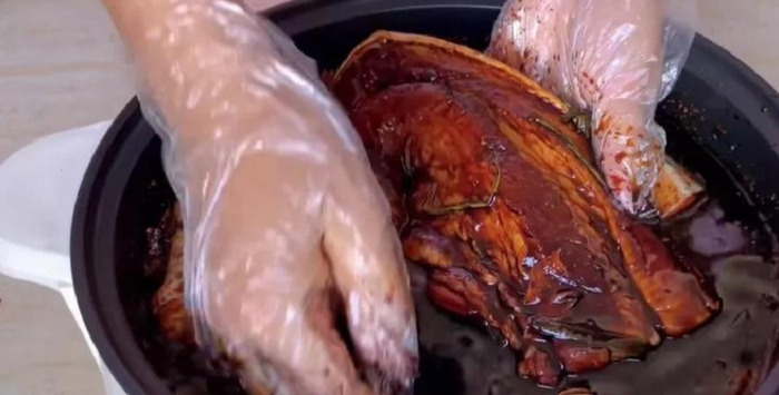 晒腊肉需要烫一下开水吗【晒腊肉怎么做好吃】