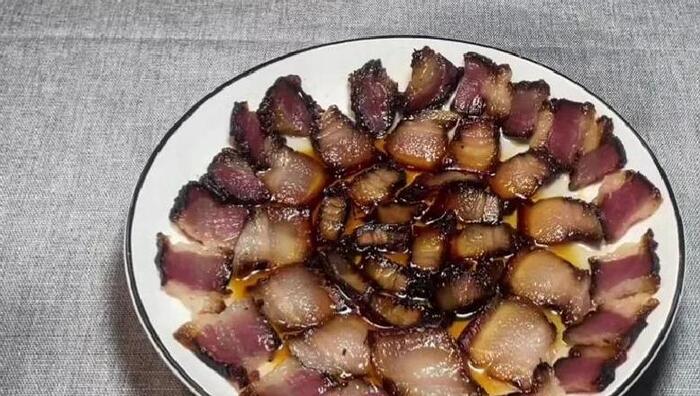 晒腊肉需要烫一下开水吗【晒腊肉怎么做好吃】