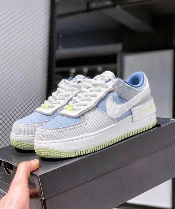 女生个性签名唯美简短【精致女孩的签名短句】