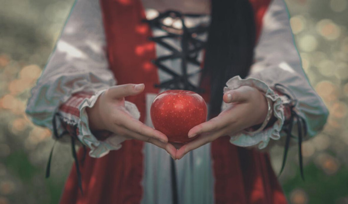 小红帽的故事【黑童话故事 小红帽】