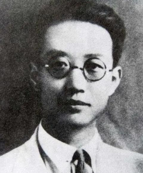 作家余秀华的简介【余秀华的小男友】