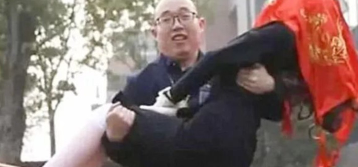 伴侣型机器人价格【人工智能伴侣机器人】